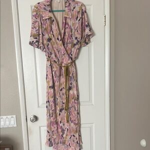 GUC Madison + Hudson spring dress size 3x. Pretty pink & purple pastels. 27x48